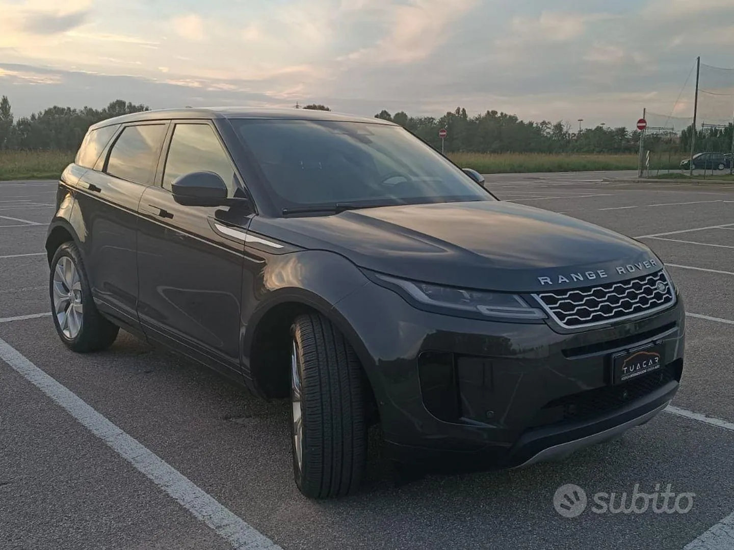 Land Rover Range Rover Evoque 2021 photo 3