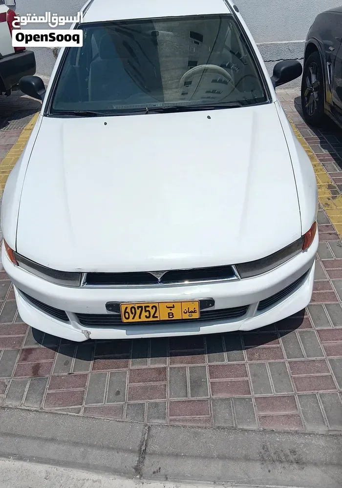Mitsubishi Galant 2005 photo 3