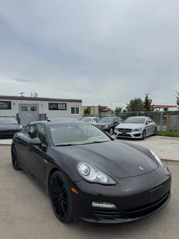 Porsche Panamera 2011 photo 3