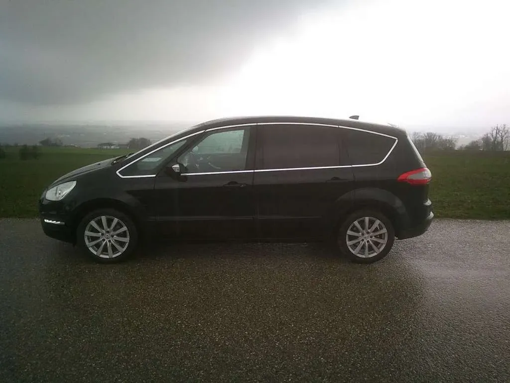Ford S-Max 2012 photo 2