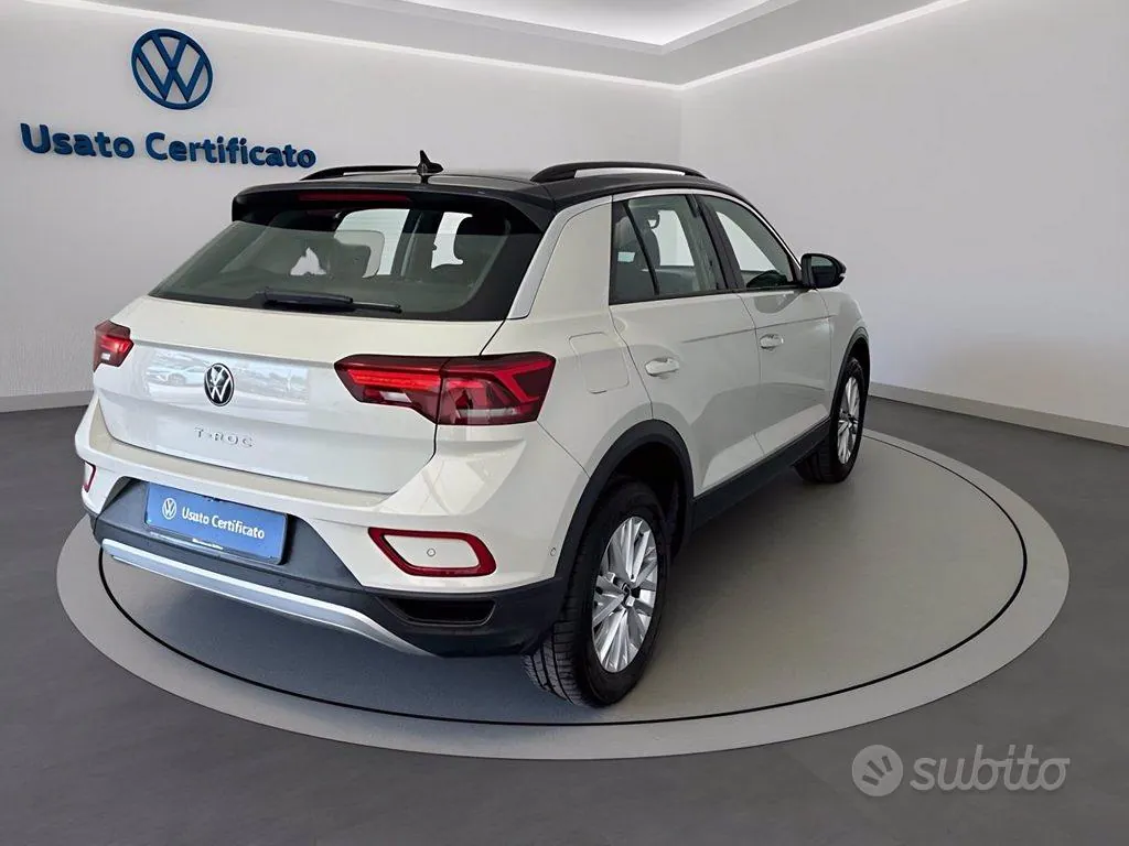 Volkswagen T-Roc 2023 photo 4
