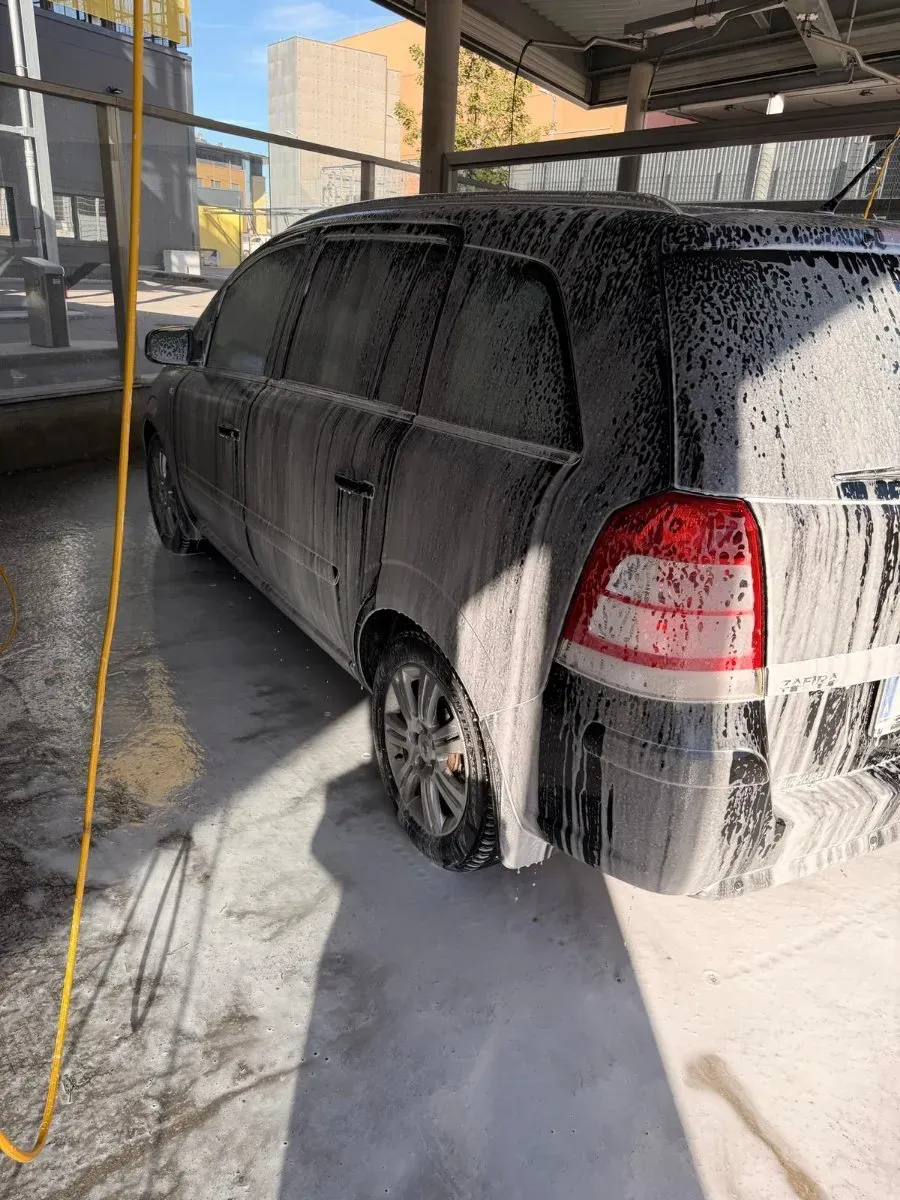 Opel Zafira 2012 photo 2