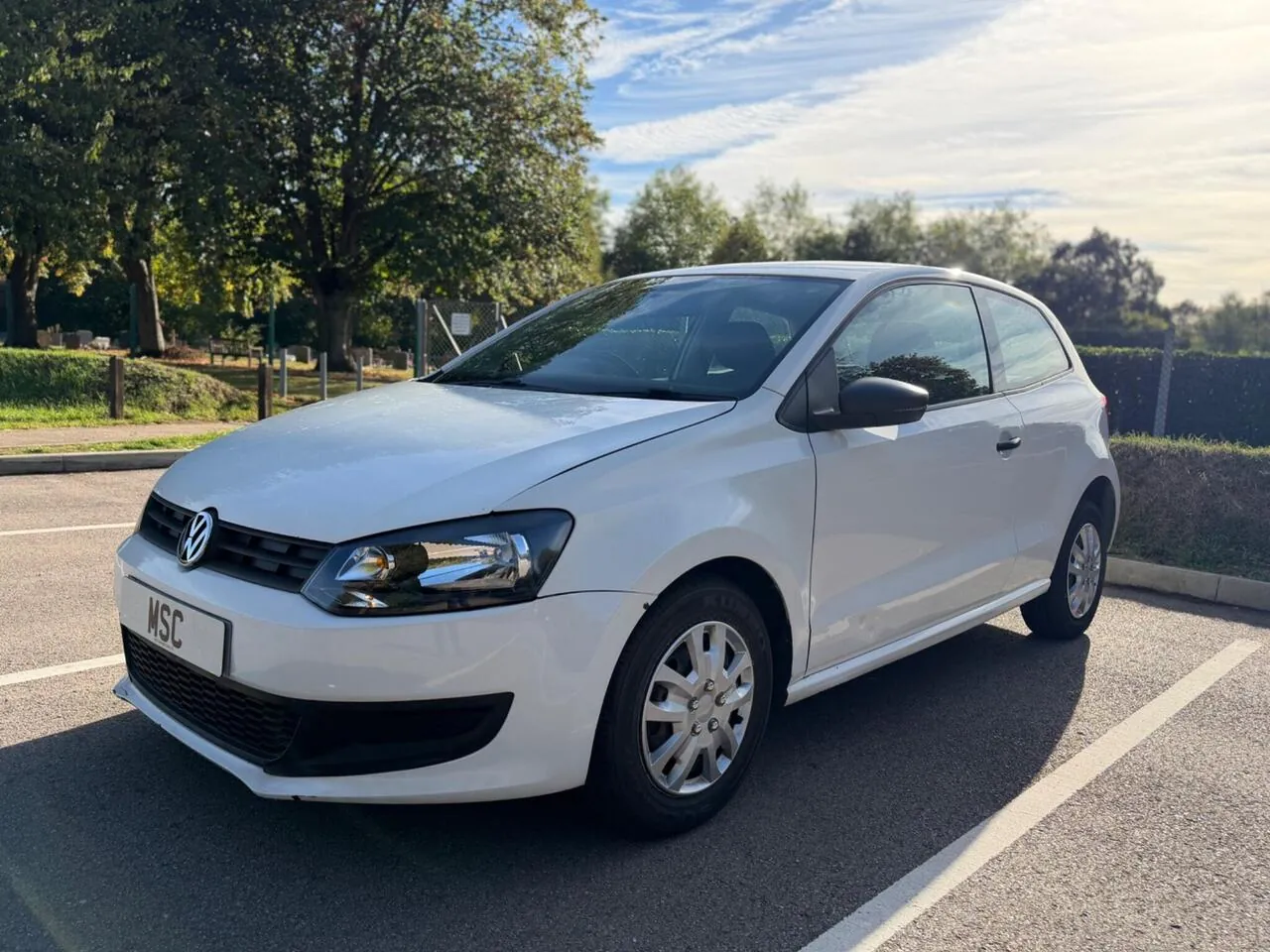 Volkswagen Polo 2011 photo 2