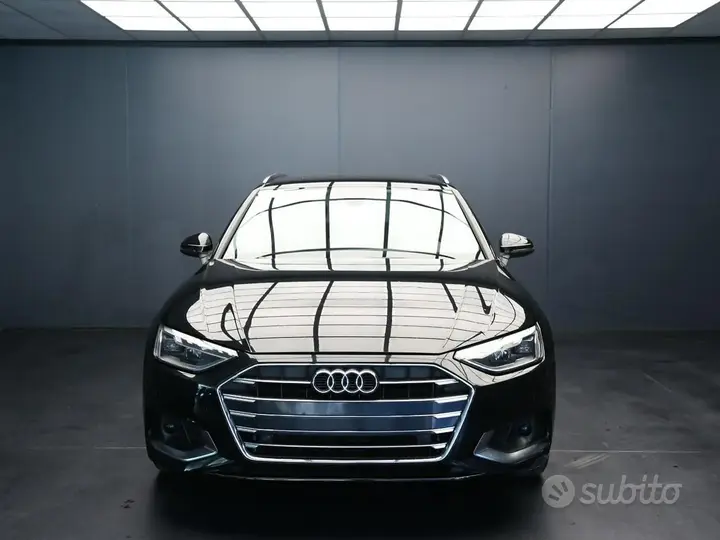 Audi A4 Avant 2023 photo 2