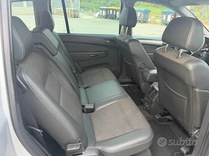 Opel Zafira 2010 photo 5