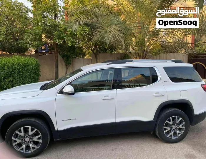 GMC Acadia 2023 photo 4