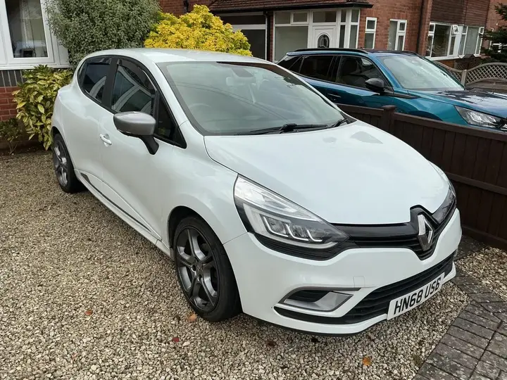 Renault Clio 2018 photo 2