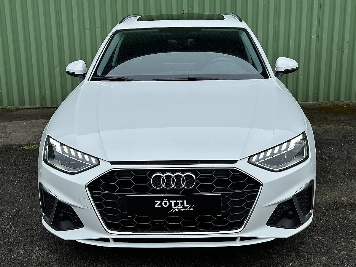 Audi A4 2020 photo 2
