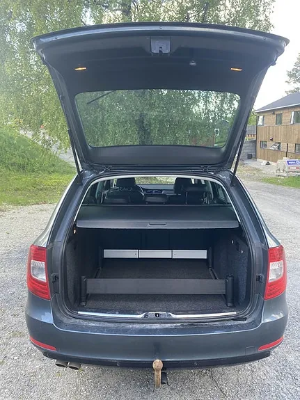 Skoda Superb 2014 photo 3