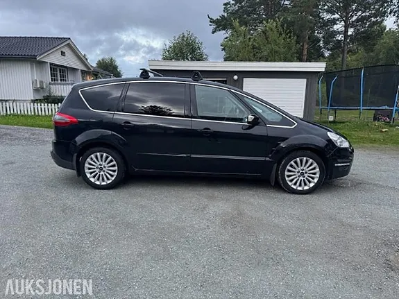 Ford S-Max 2012 photo 4