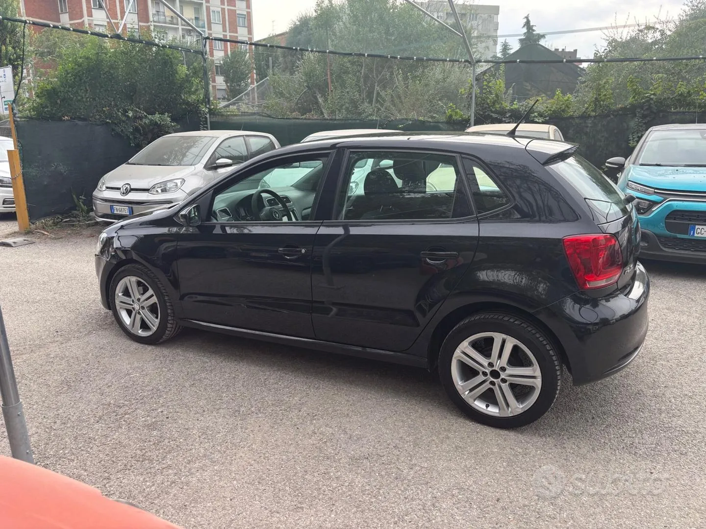 Volkswagen Polo 2010 photo 4