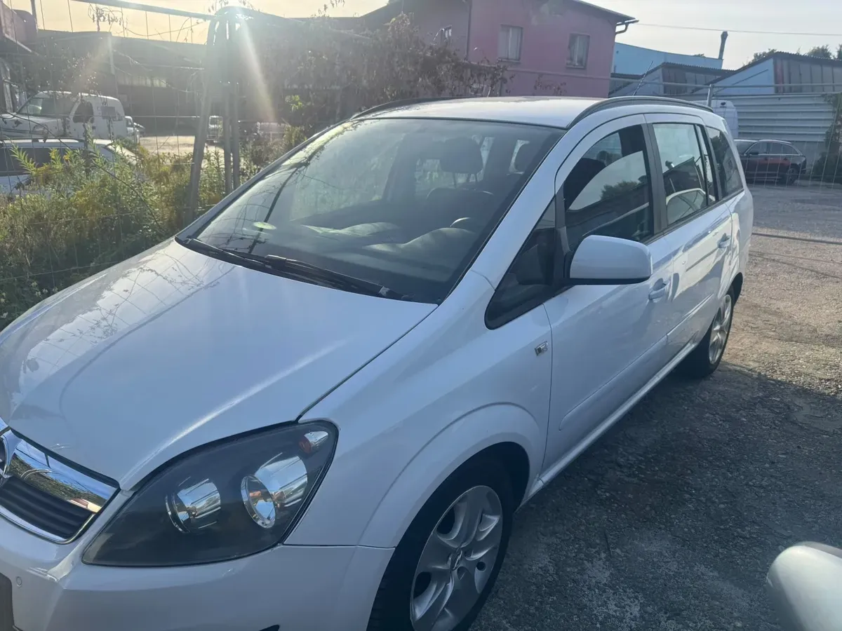 Opel Zafira