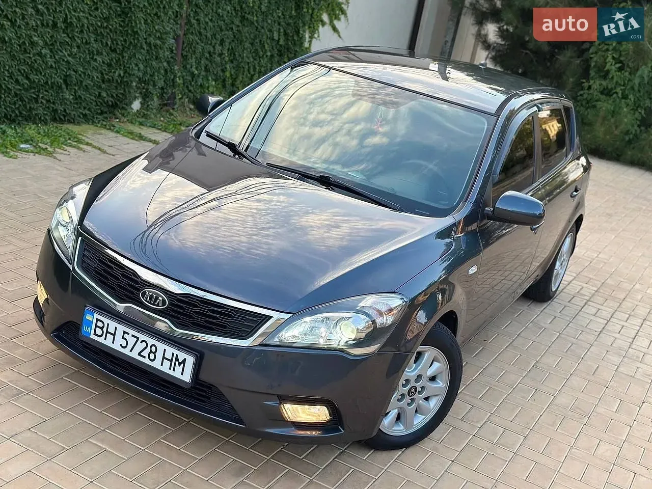 Kia Ceed 2010 photo 3