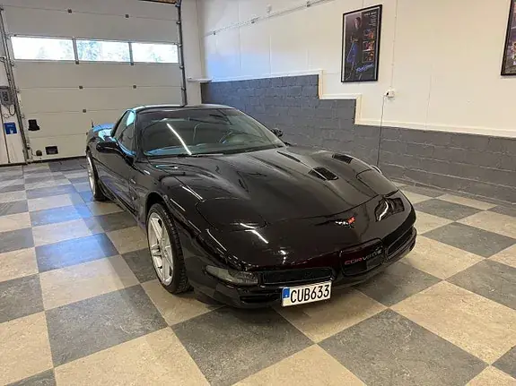 Chevrolet Corvette 2002 photo 3