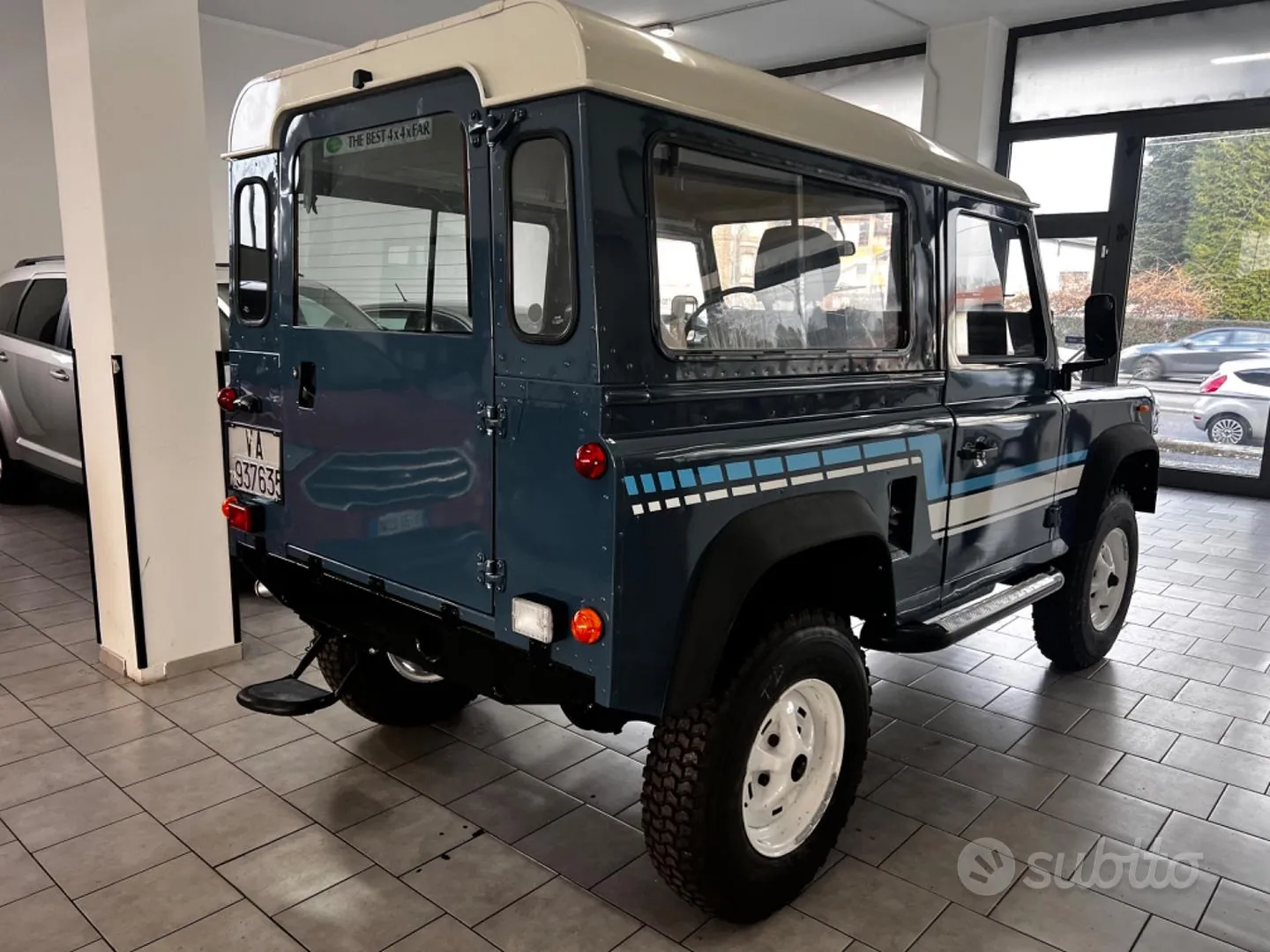 Land Rover Defender 1987 photo 4