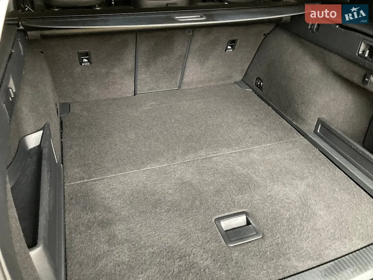 Volkswagen Passat 2014 photo 2