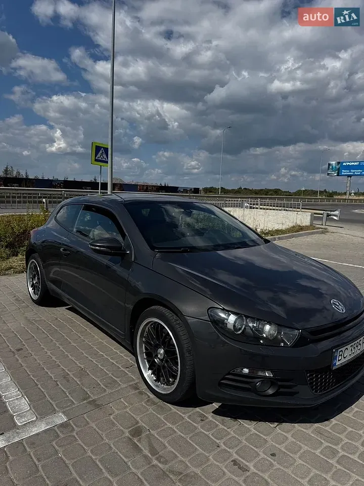 Volkswagen Scirocco 2010 photo 2