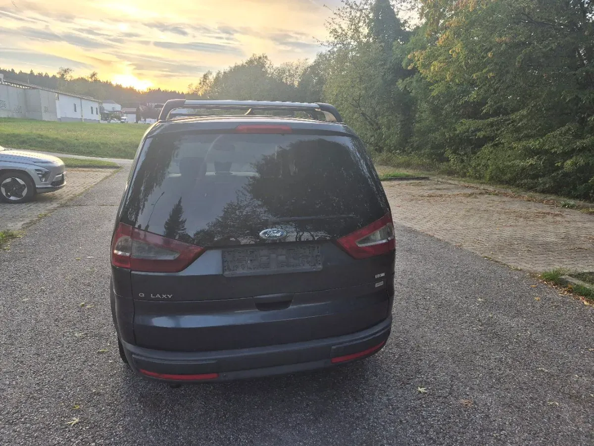 Ford Galaxy 2008 photo 3