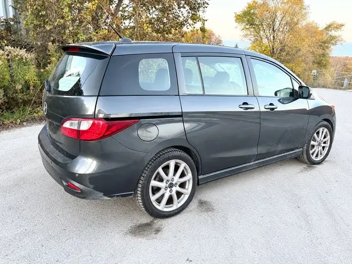 Mazda Mazda 5 2017 photo 3