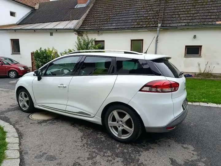 Renault Clio 2014 photo 3