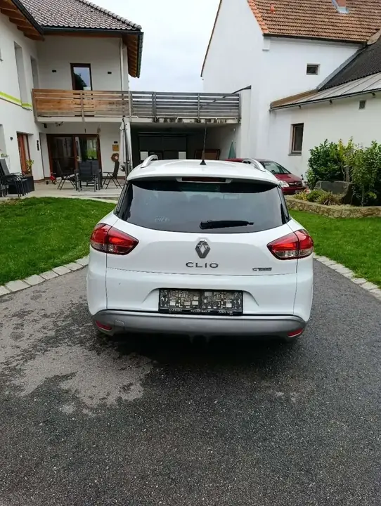 Renault Clio 2014 photo 2