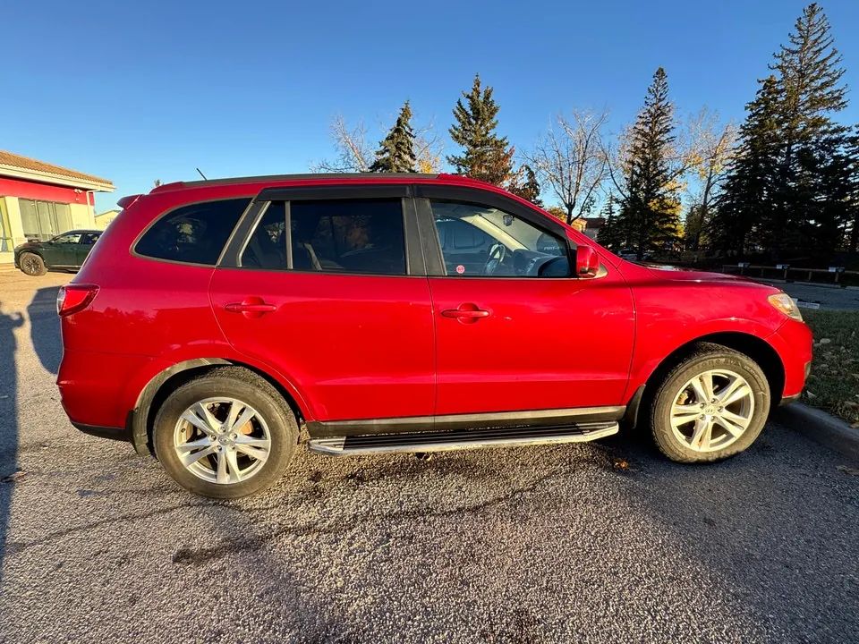 Hyundai Santa Fe 2012 photo 3