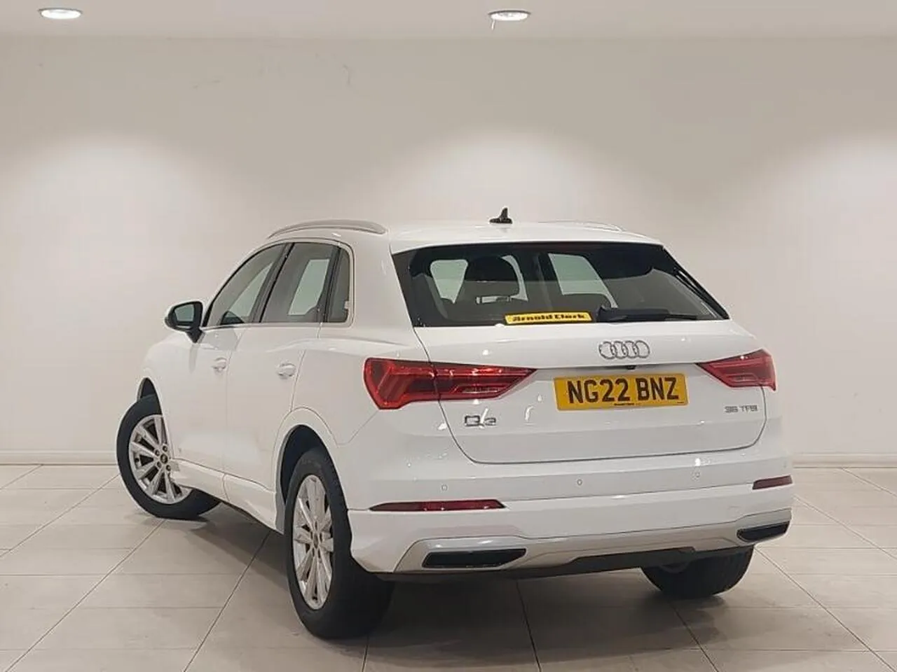 Audi Q3 2022 photo 2