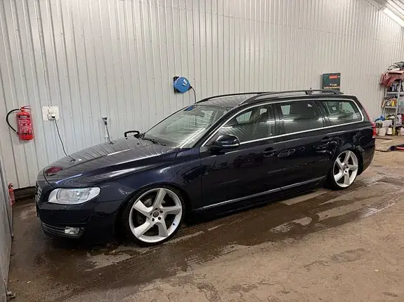 Volvo V70 2016 photo 2