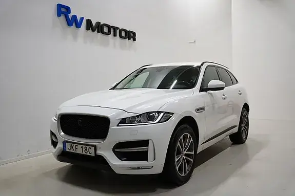 Jaguar F-Pace 2019 photo 2