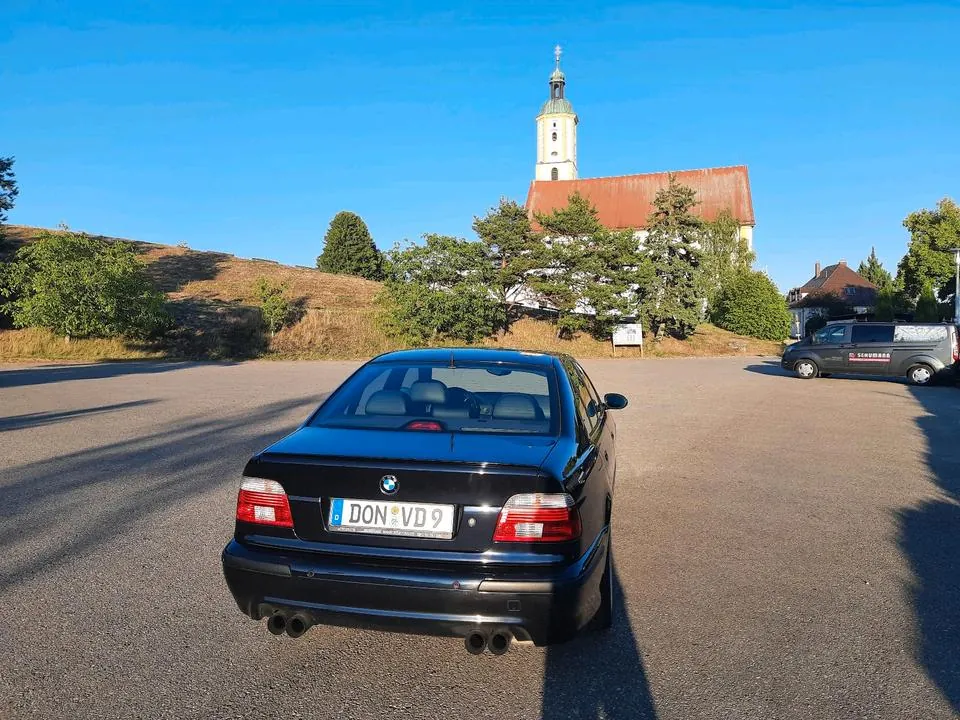 BMW M5 E39