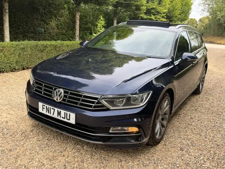 Volkswagen Passat 2017 photo 2
