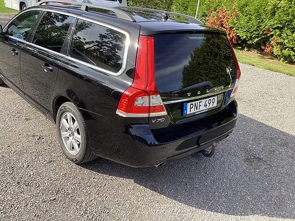 Volvo V70 2014 photo 2