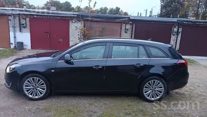 Opel Insignia Sports Tourer 2015 photo 3