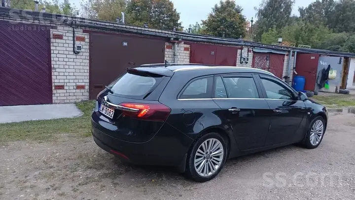 Opel Insignia Sports Tourer 2015 photo 5