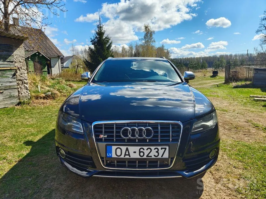 Audi S4 2009 photo 2