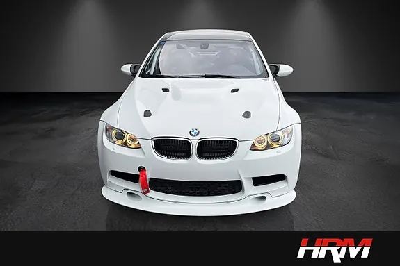BMW M3 2010 photo 3