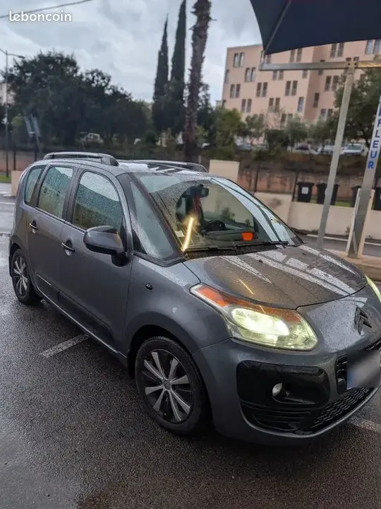 Citroen C3 Picasso 2009 photo 2