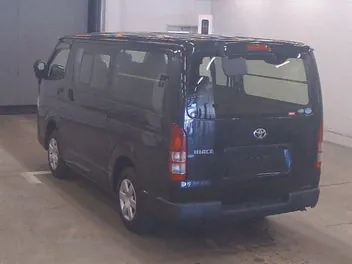 Toyota Hiace 2020 photo 3