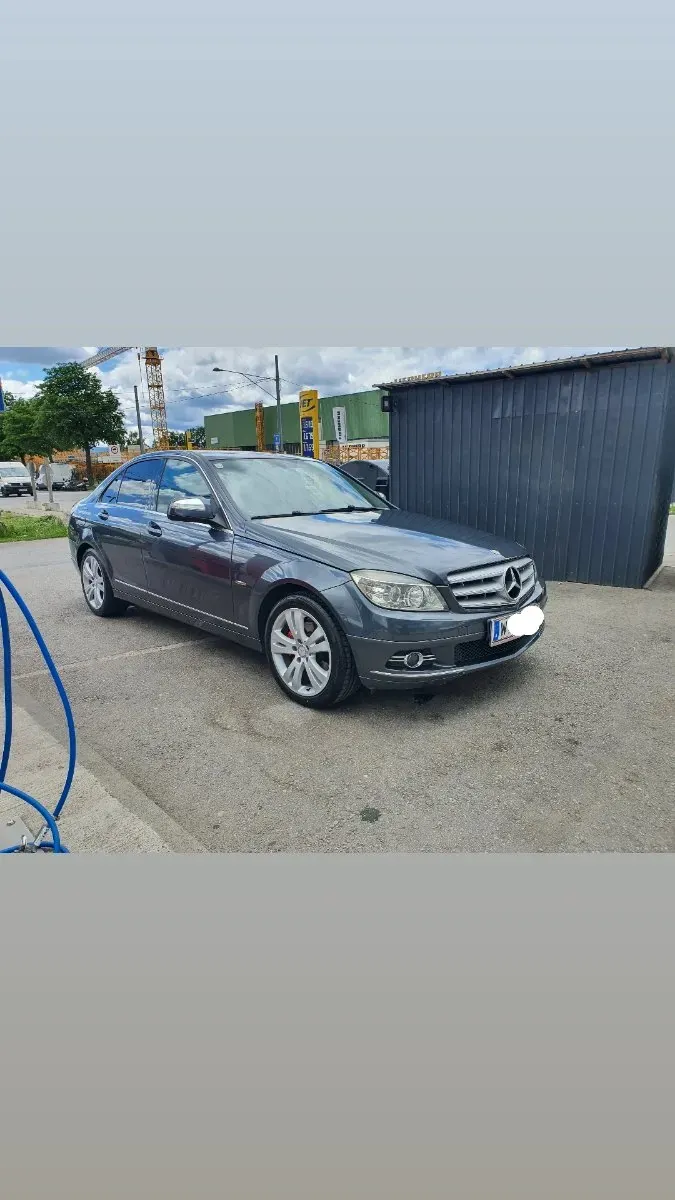 Mercedes-Benz C-Class 2007 photo 2