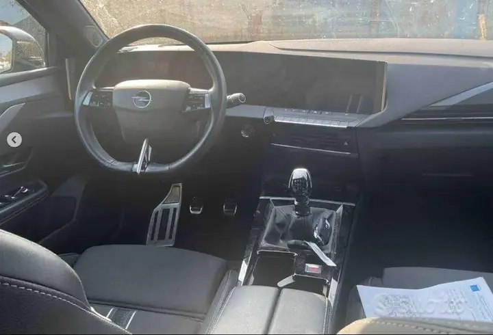 Opel Astra 2023 photo 3