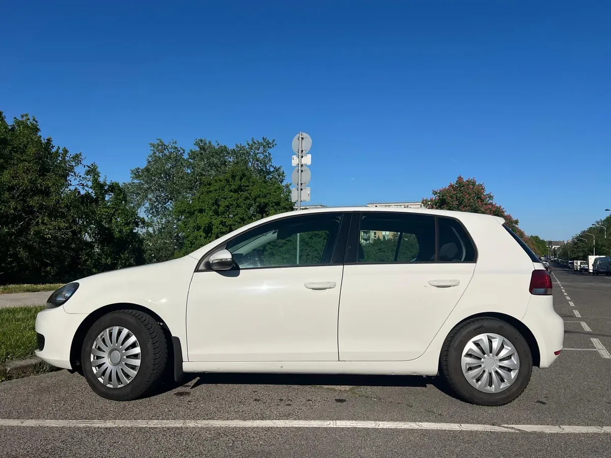 Volkswagen Golf 2009 photo 2