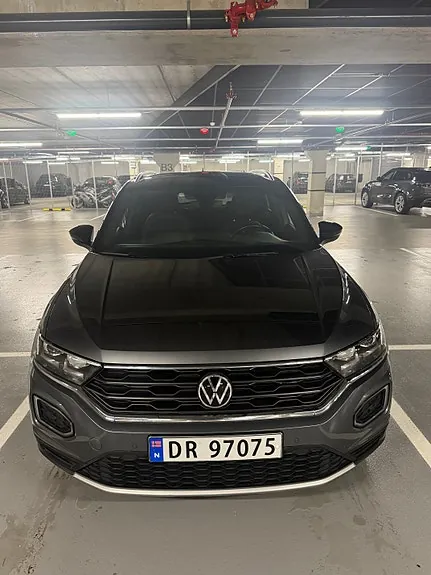 Volkswagen T-Roc 2021 photo 2