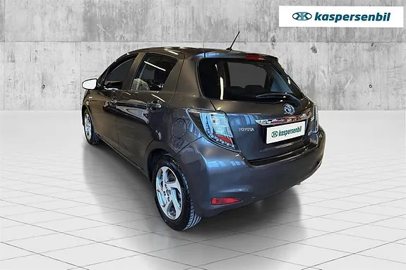 Toyota Yaris 2014 photo 5