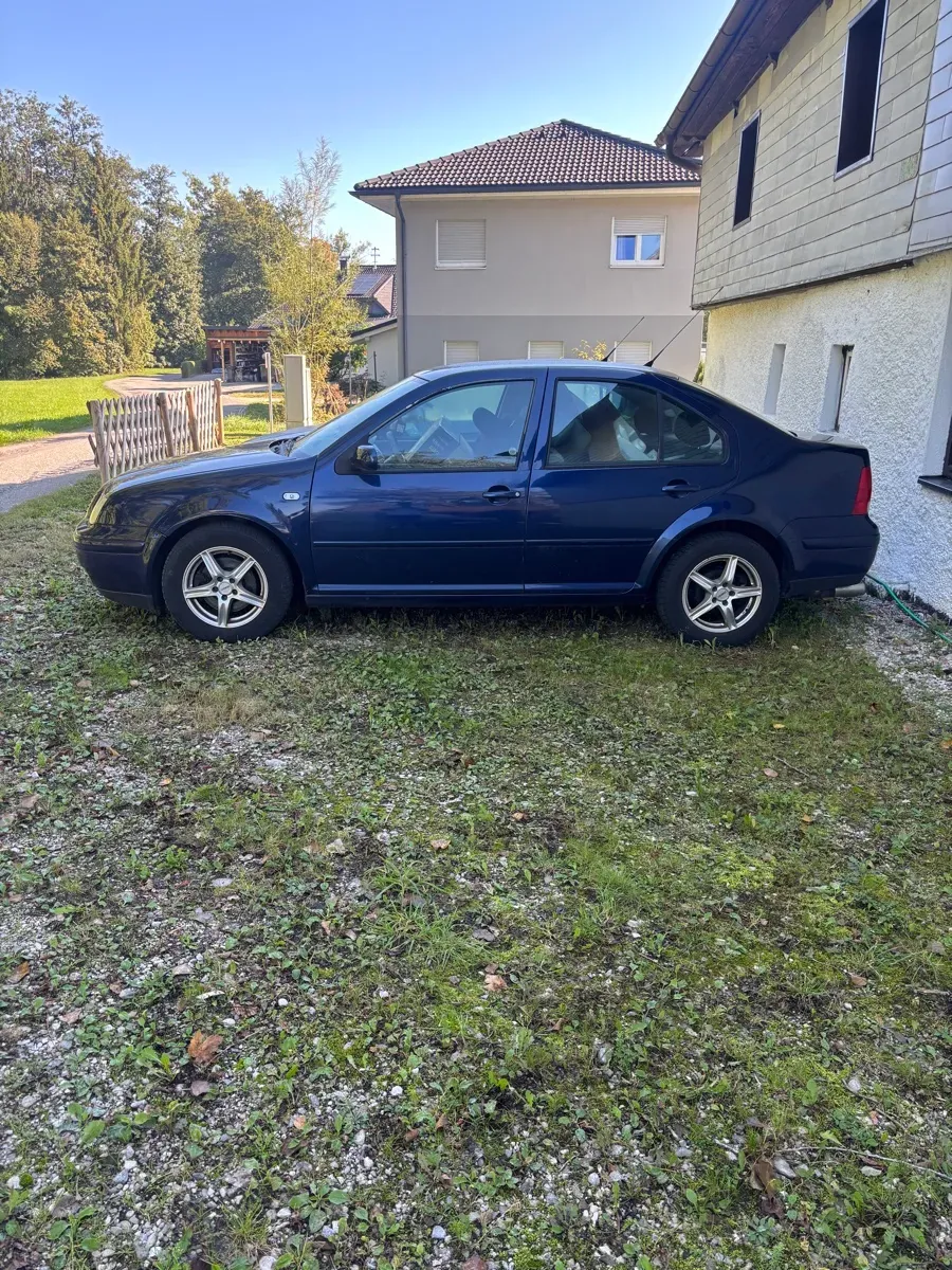 Volkswagen Bora 2000 photo 2