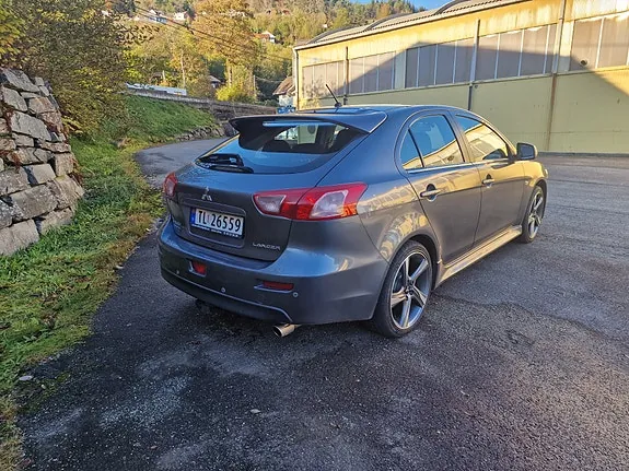 Mitsubishi Lancer 2011 photo 2