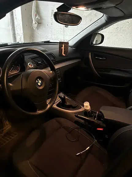BMW 118D 2010 photo 3