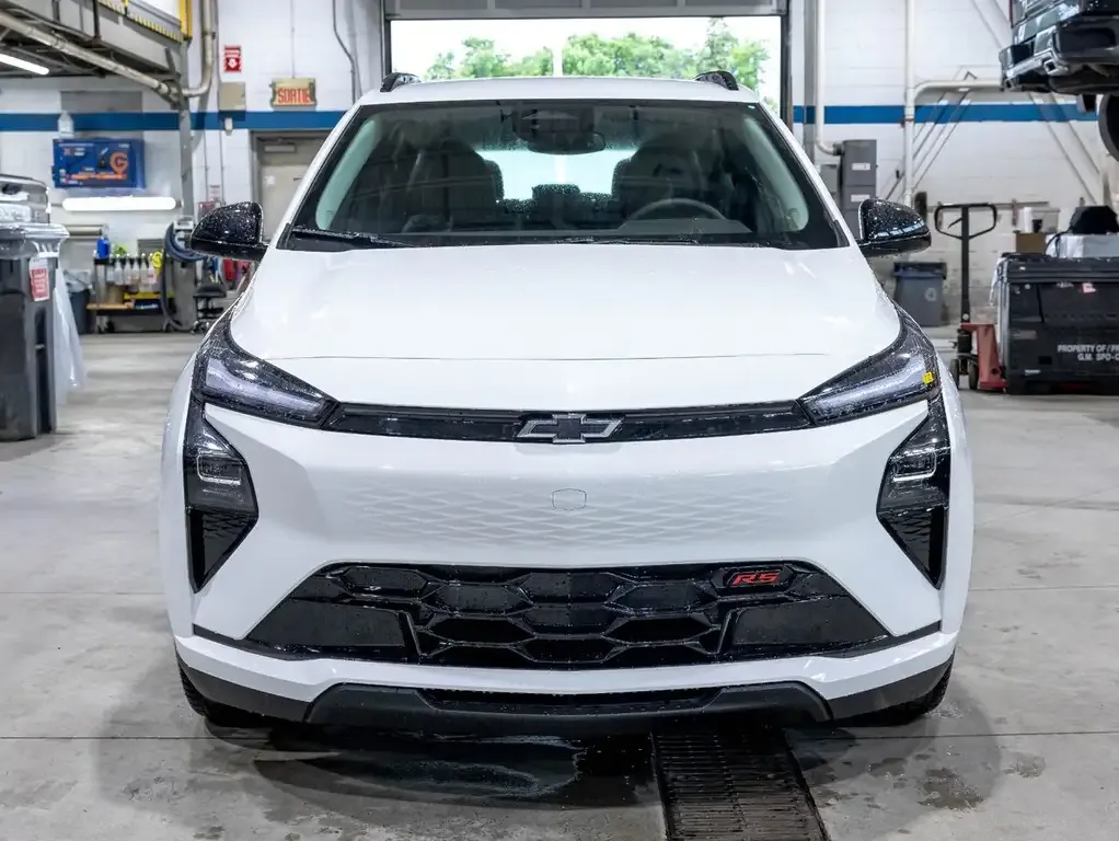 Chevrolet Bolt 2027 photo 2