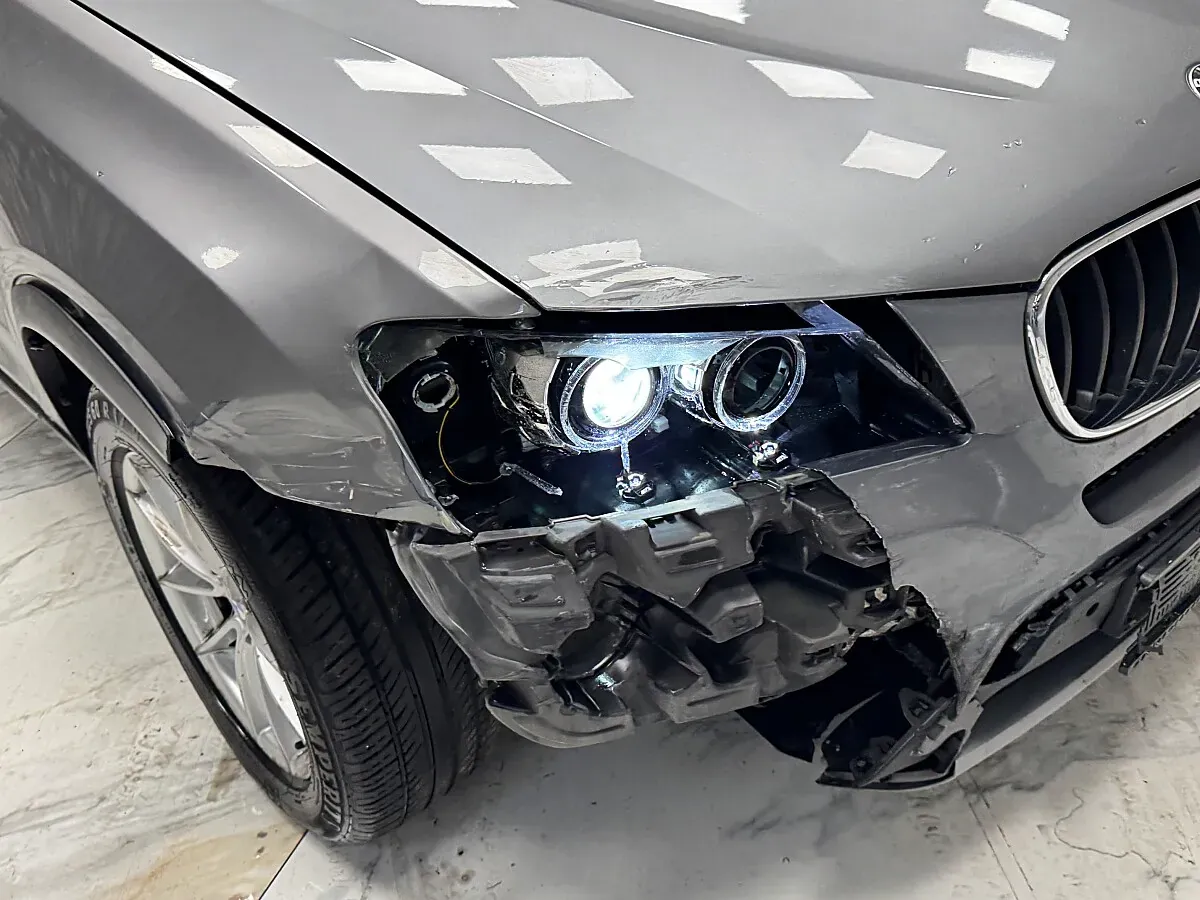 BMW X3 2011 photo 3
