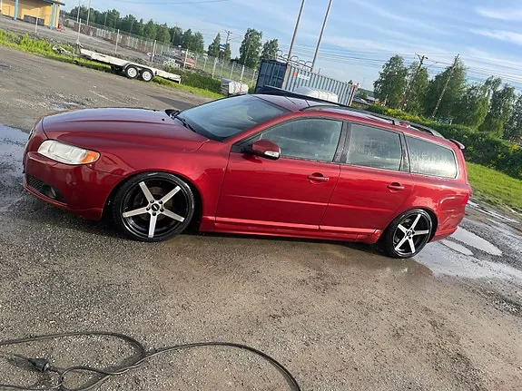 Volvo V70 2011 photo 3