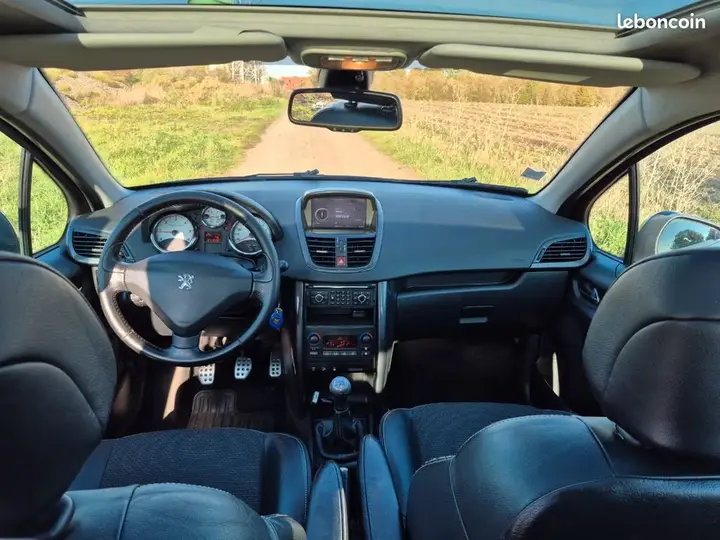 Peugeot 207 2008 photo 3